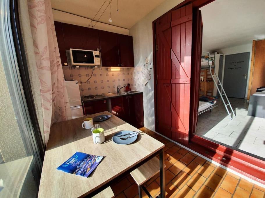 Studio De 23 M2 Avec Jardinet 400M De La Plage Le Barcarès Exterior foto